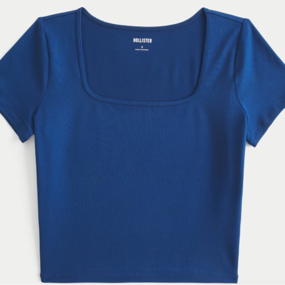 Hollister square neck short sleeved top
